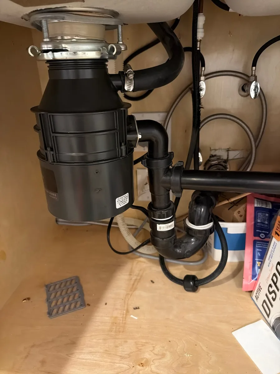 Garbage Disposal project photo from Sherman Oaks, California, 91411