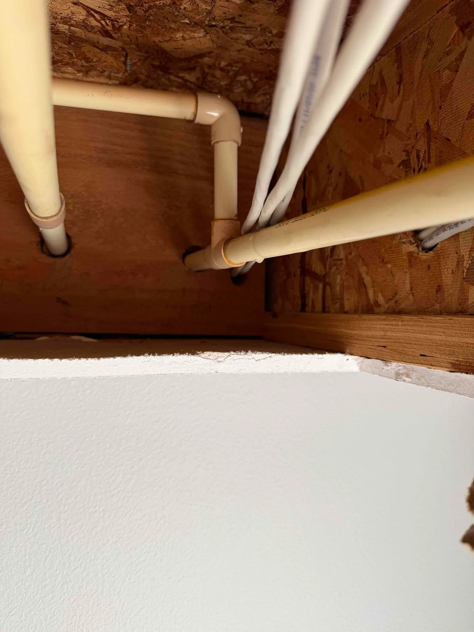 Interior Leak project photo from Canyon Country, California, 91387