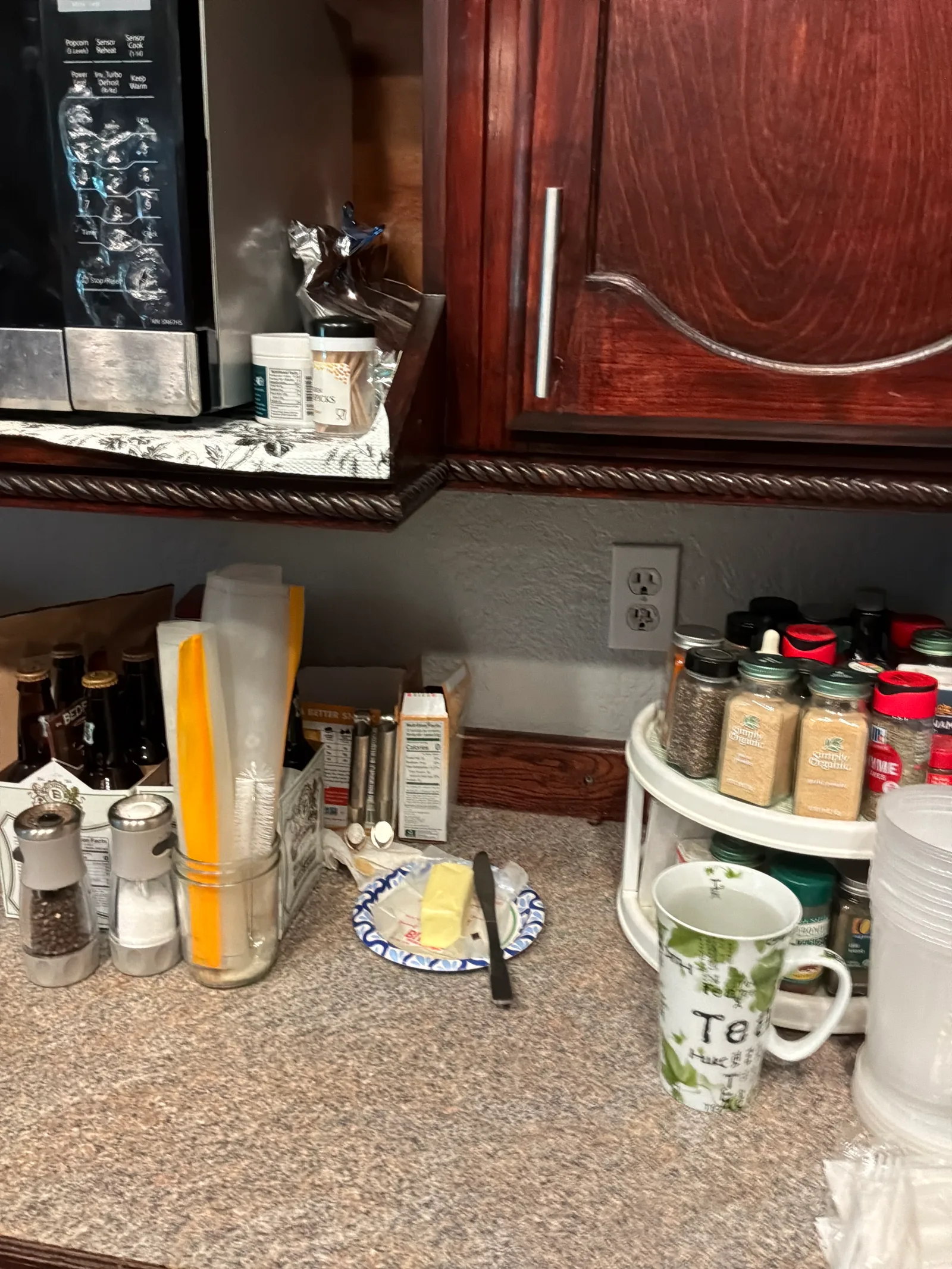Residential Electrical Panel Service in Everett — kitchen counter and wall electrical area documented at the service visit