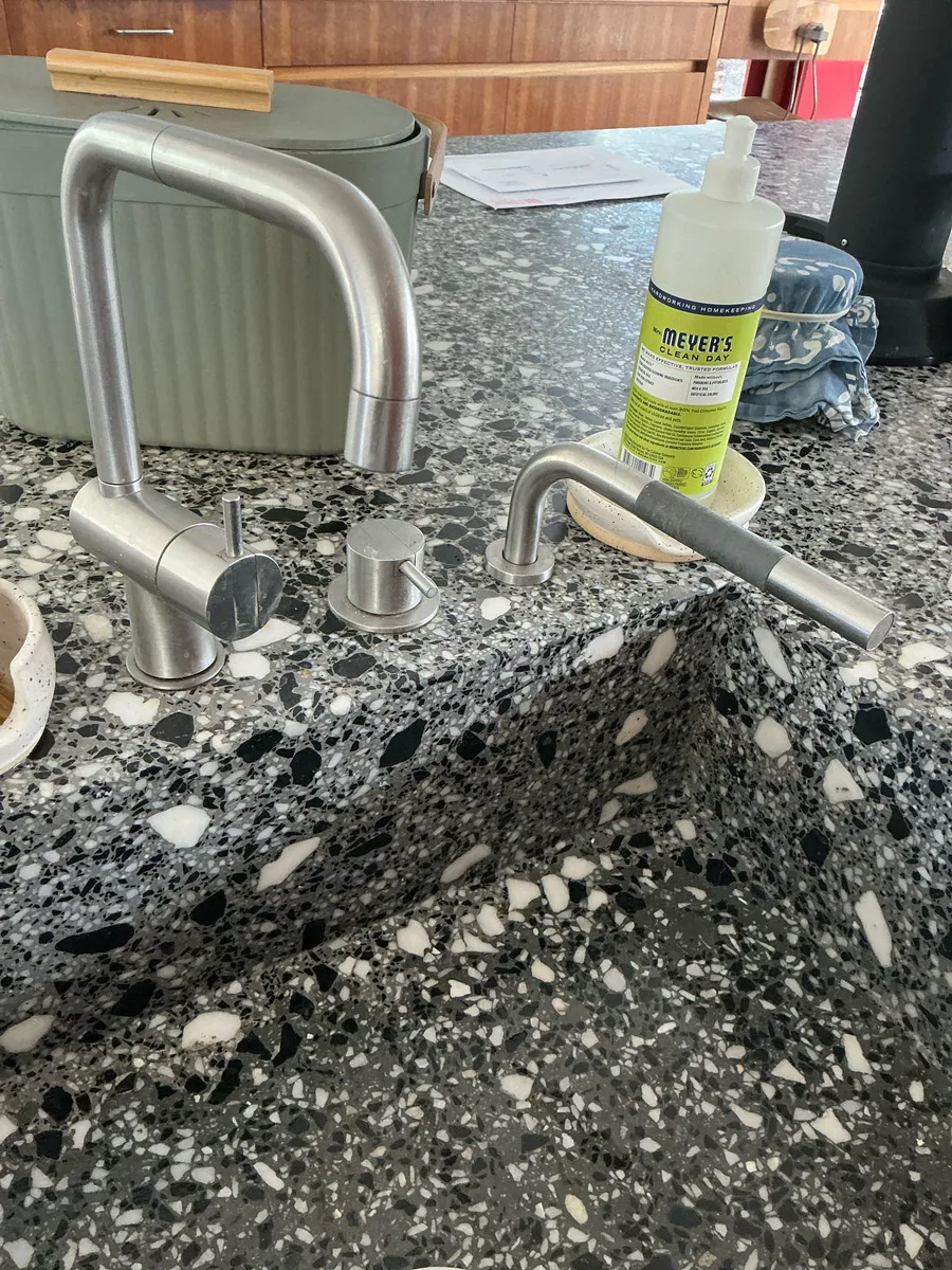 Fixture Repair/Replacement project photo from Los Angeles, California, 90039