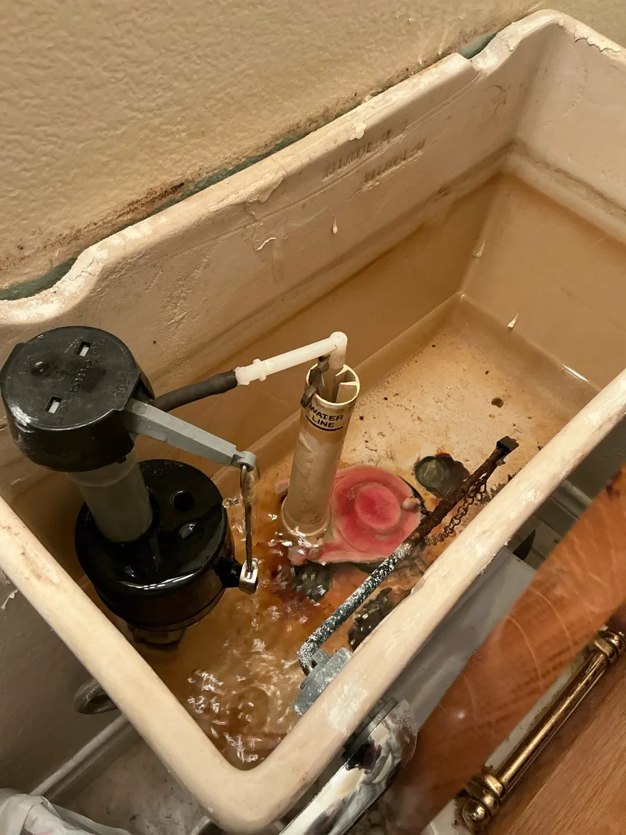Toilet Repair project photo from Palmdale, California, 93551